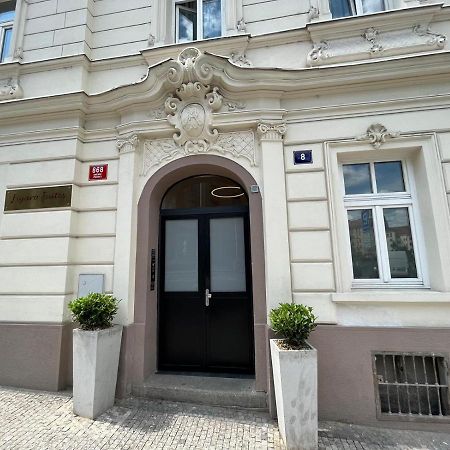 Figaro Suites Prague Exterior photo